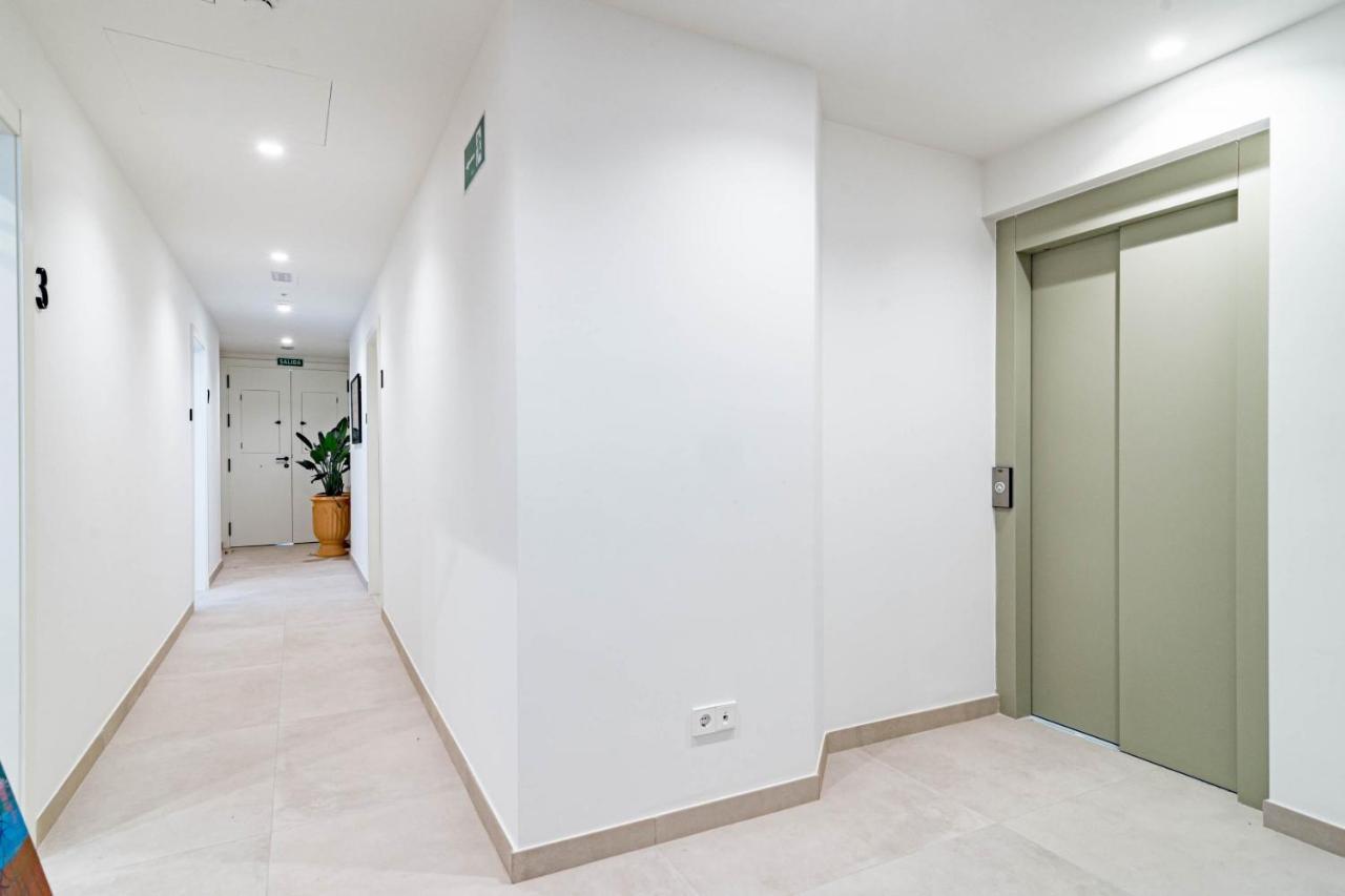 Seaclub Suites Estepona By Roomservices Екстер'єр фото