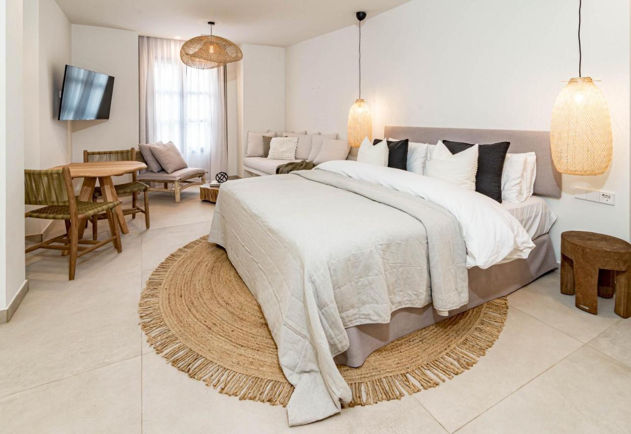 Seaclub Suites Estepona By Roomservices Екстер'єр фото